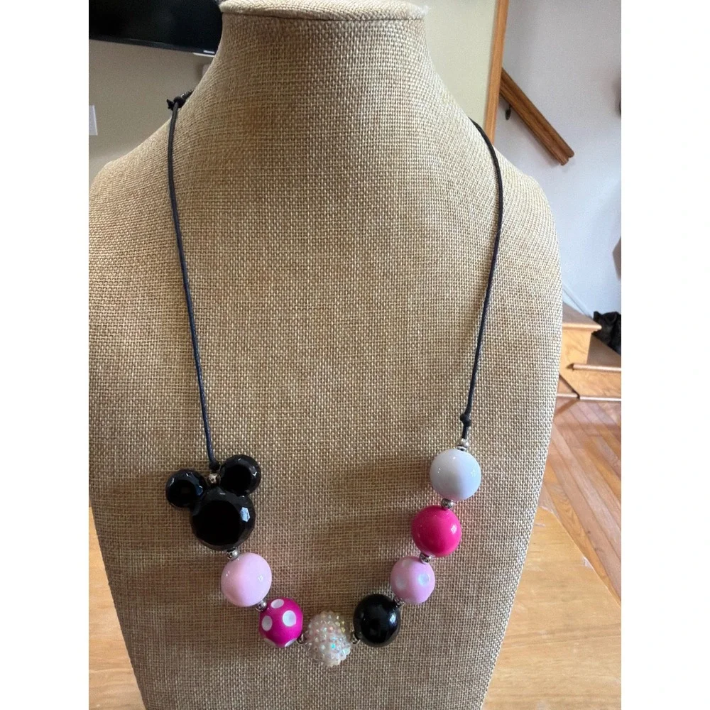 N/A bubblegum necklace
